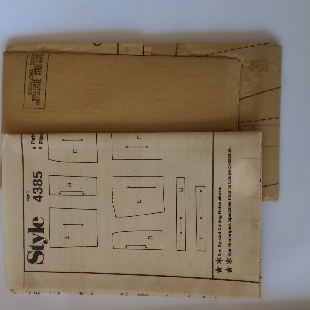 Style 4385 sewing pattern - Picture 3 of 4